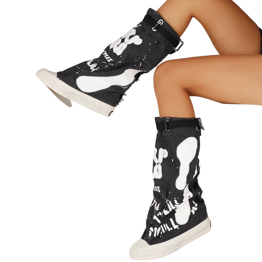 Graphic Style BLACK Boot