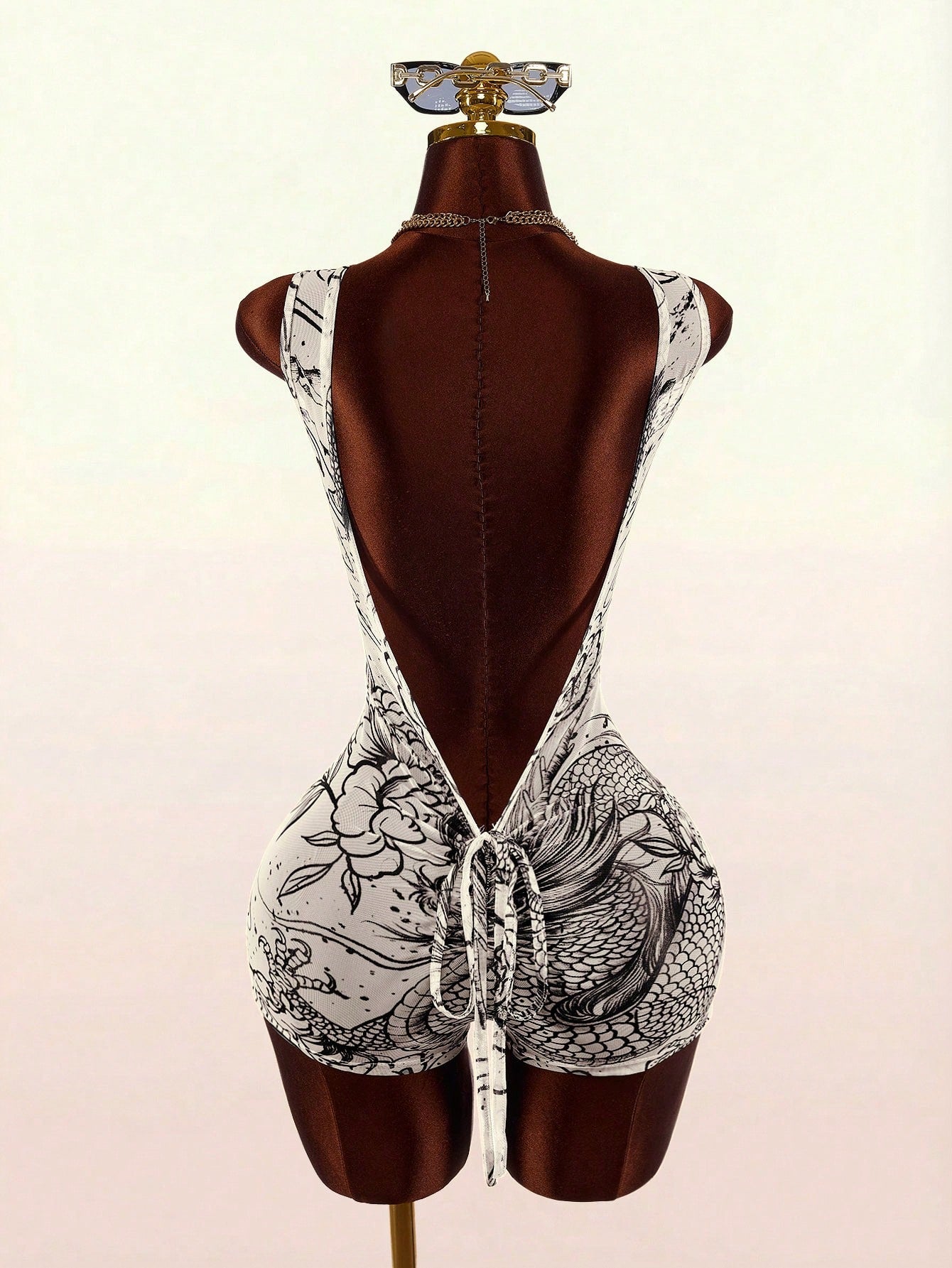 China Backless Romper